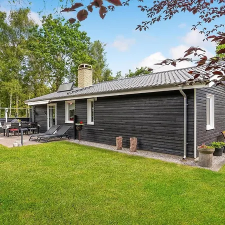 Stunning In With Wifi Holiday home