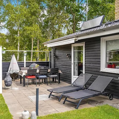 Amazing In With Kitchen Holiday home *