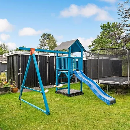 Holiday home Stunning In With Wifi Hadsund